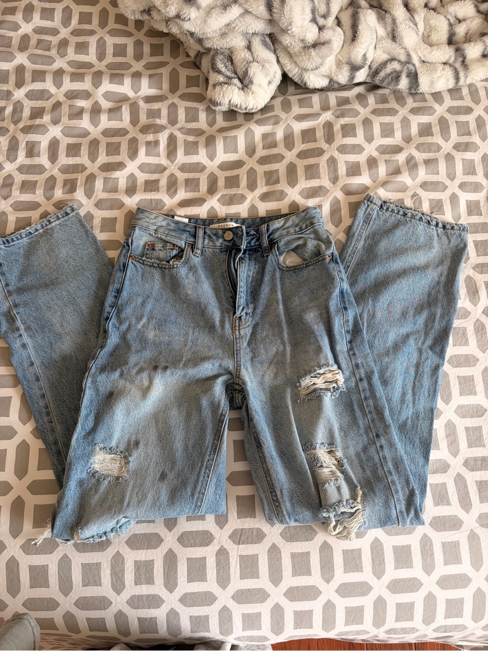 PacSun Light Blue Distressed Boyfriend Jeans